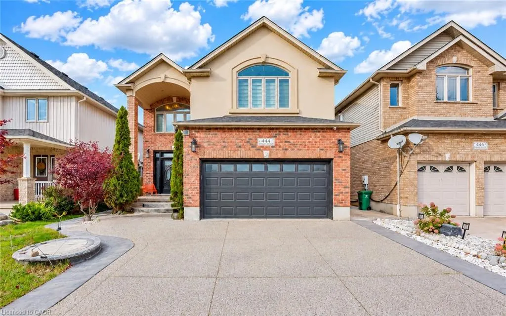 444 Thomas Slee Drive