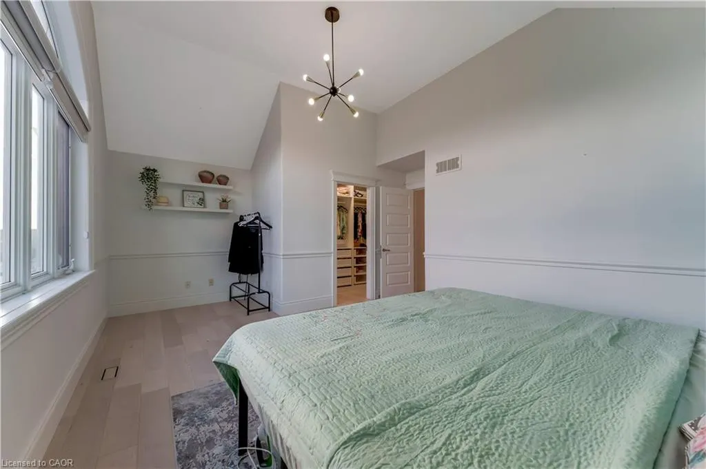 444 Thomas Slee Drive