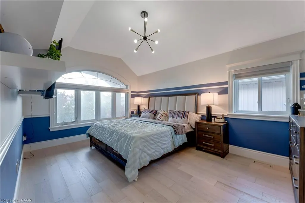 444 Thomas Slee Drive