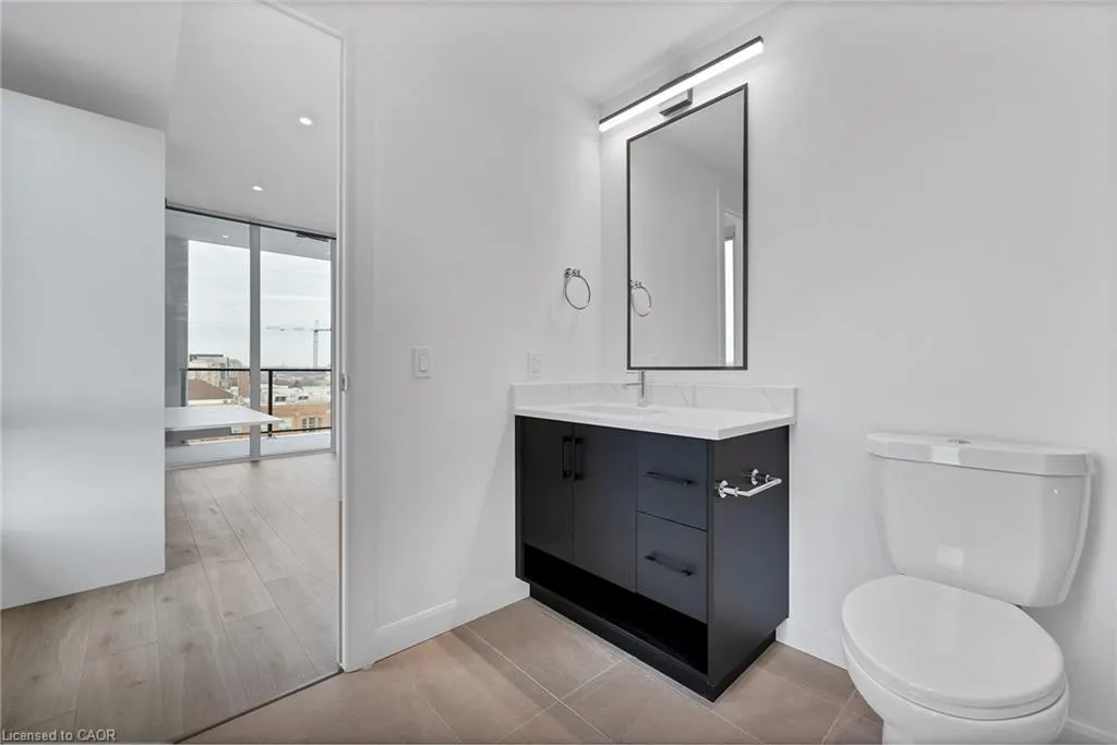 741 King Street W #813