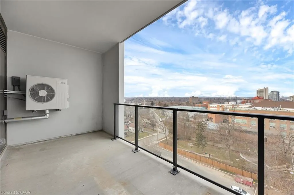 741 King Street W #813