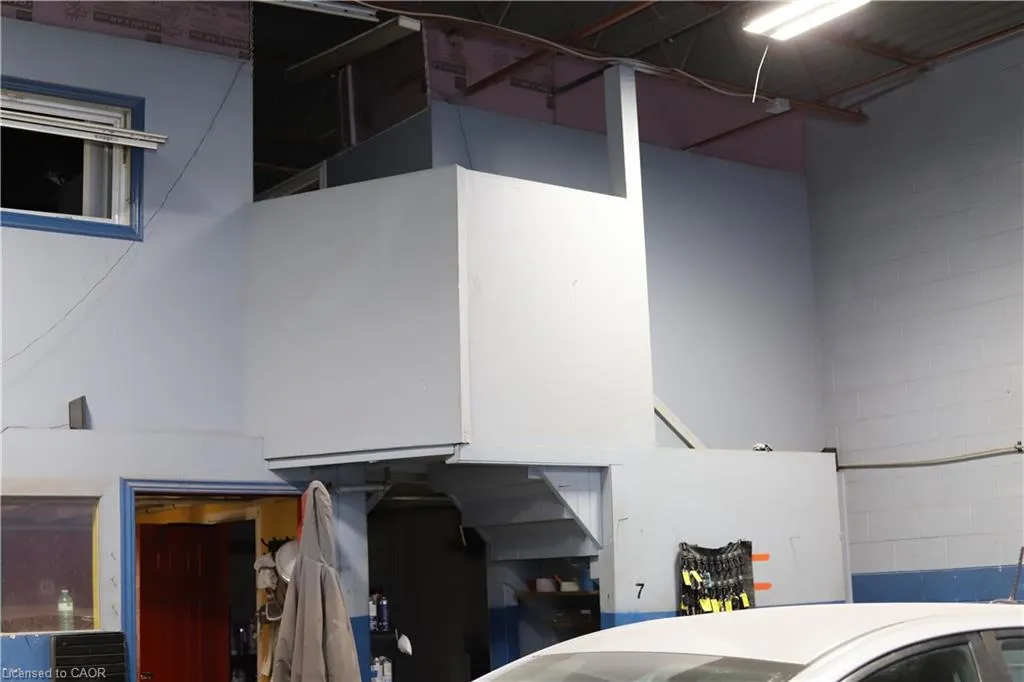 550 Industrial Road #6