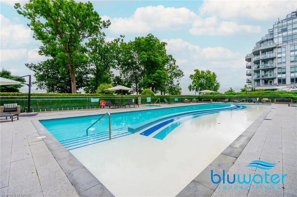 3500 Lakeshore Road W #711