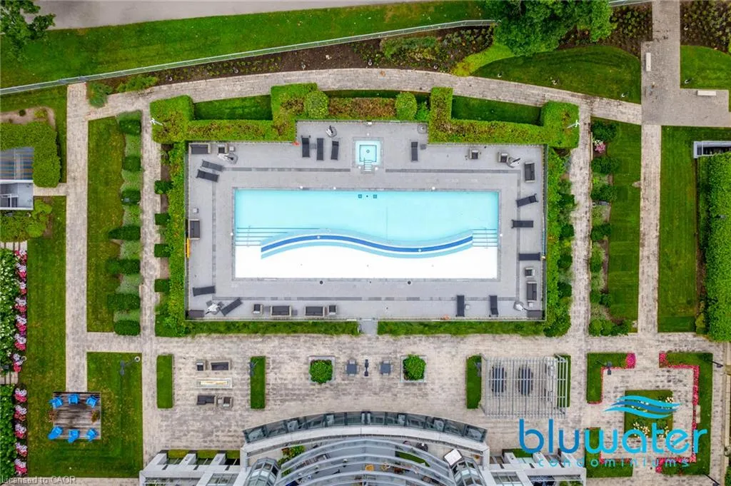 3500 Lakeshore Road W #711