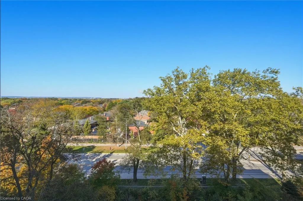 3500 Lakeshore Road W #711