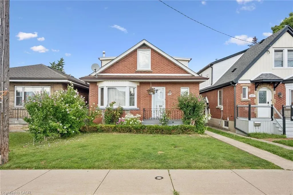 1873 Main Street E