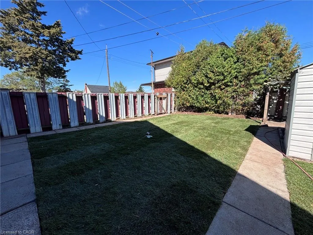 1873 Main Street E
