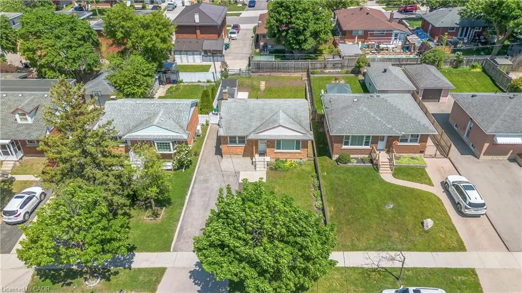 450 Highland Road E
