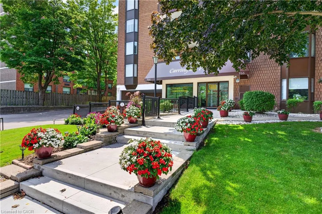 966 Queenston Road #203