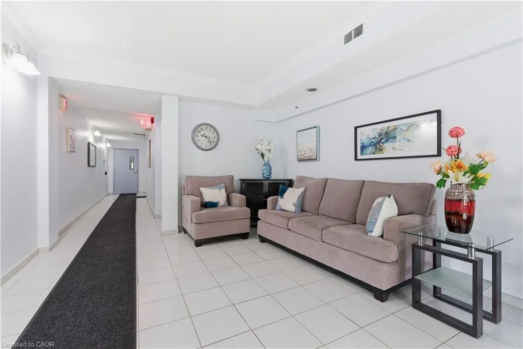 966 Queenston Road #203