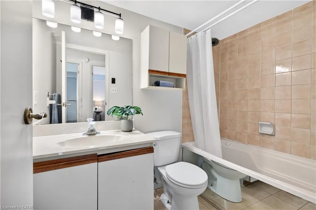 966 Queenston Road #203