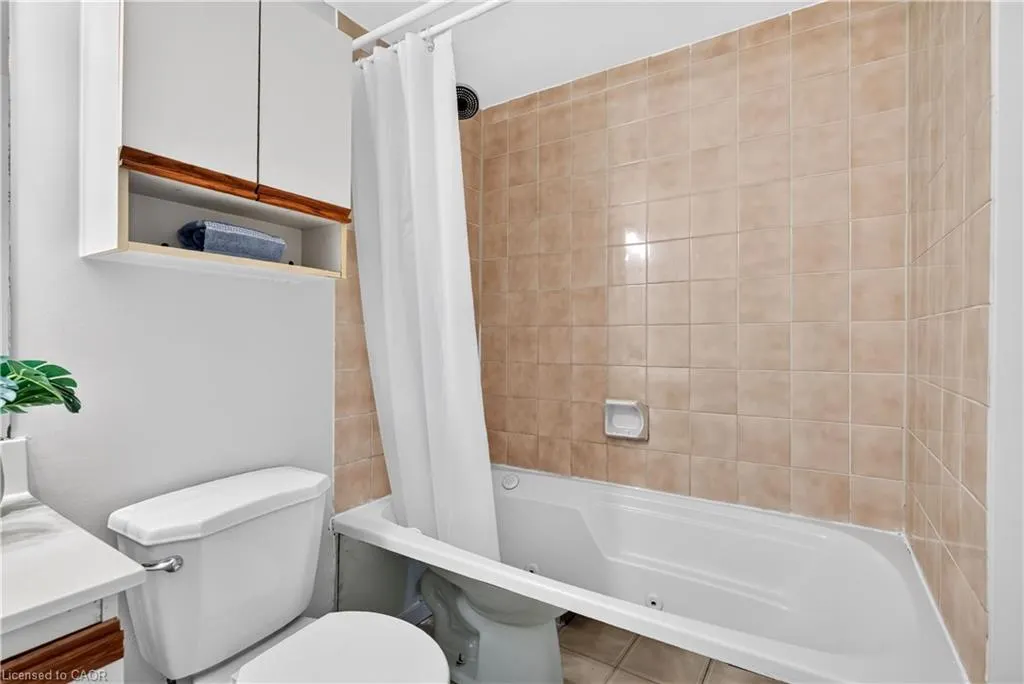 966 Queenston Road #203