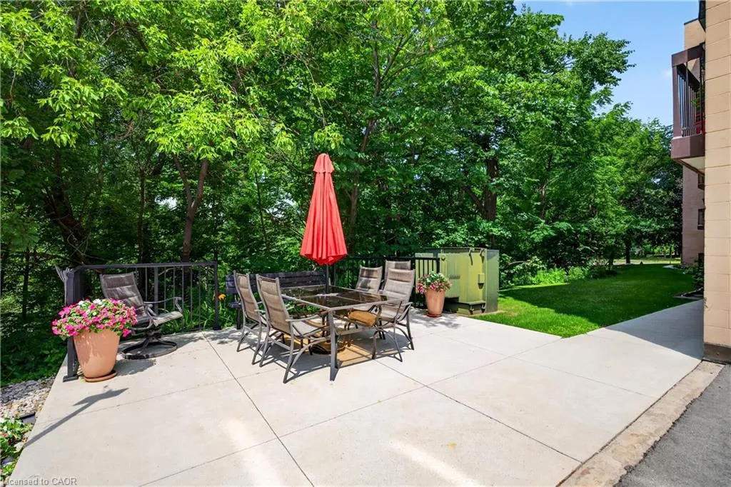 966 Queenston Road #203