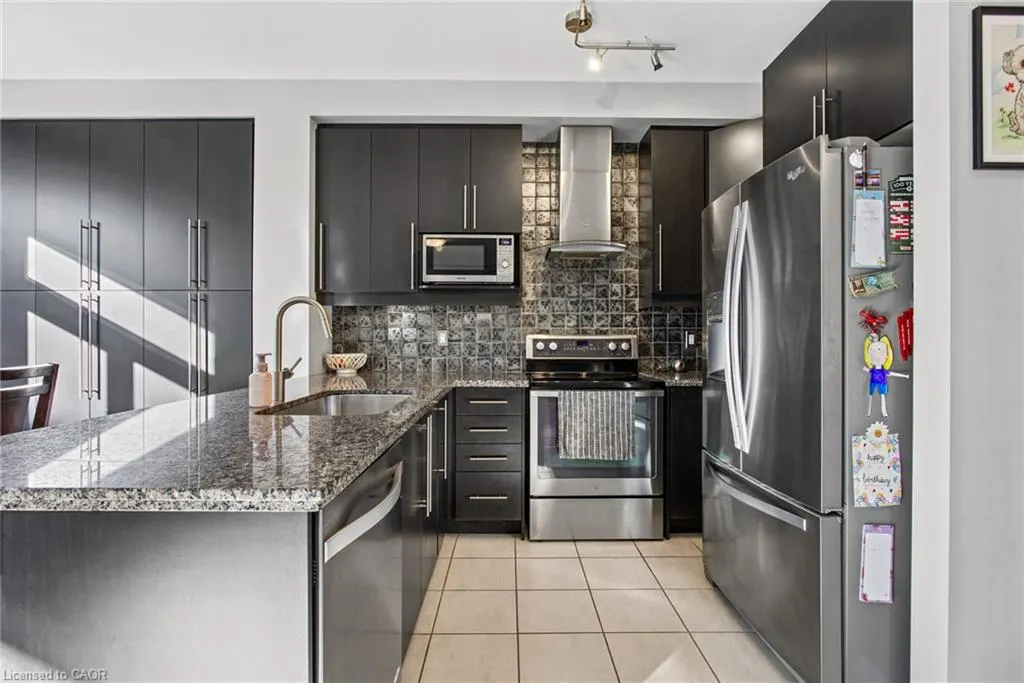 7 Lampman Drive