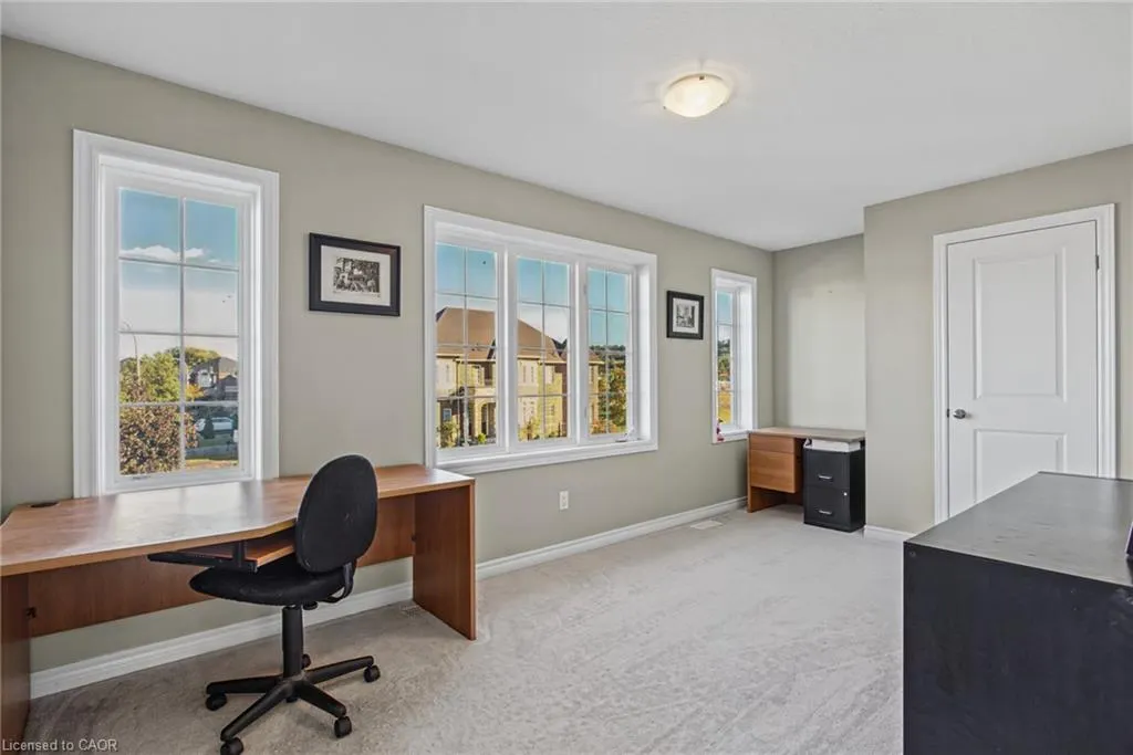 7 Lampman Drive