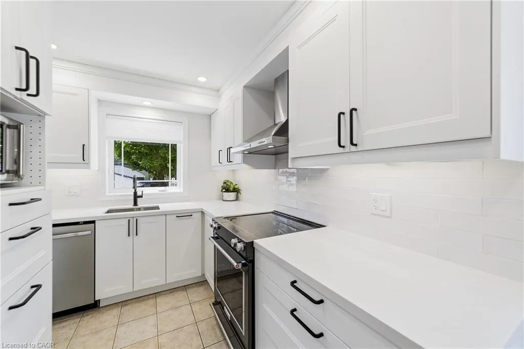 242 Upper Mount Albion Road #13
