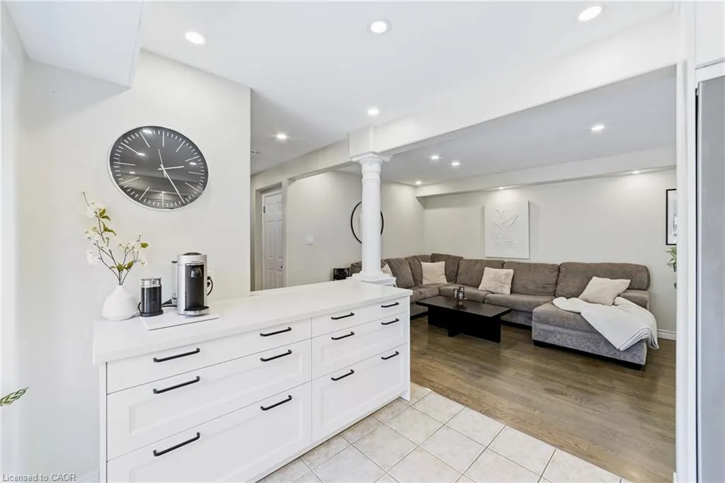 242 Upper Mount Albion Road #13