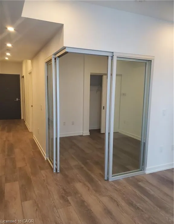 5 Wellington Street #1703