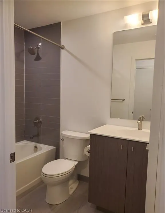 5 Wellington Street #1703