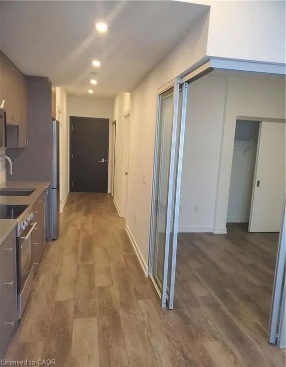 5 Wellington Street #1703