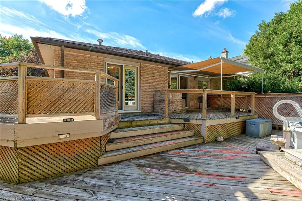 8 Bonnylyn Drive