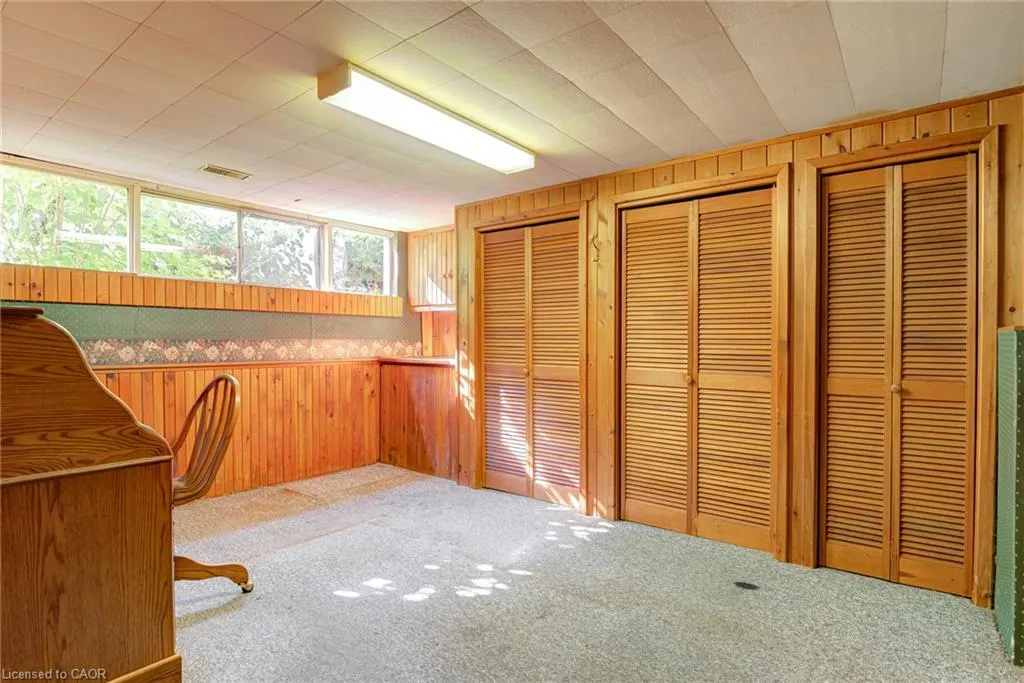 8 Bonnylyn Drive