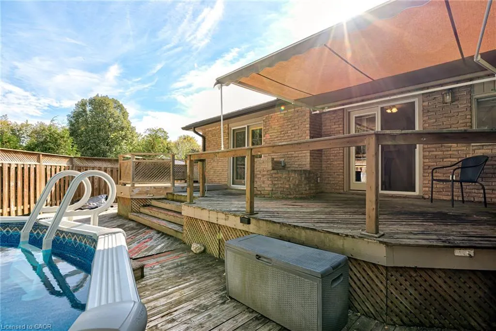8 Bonnylyn Drive