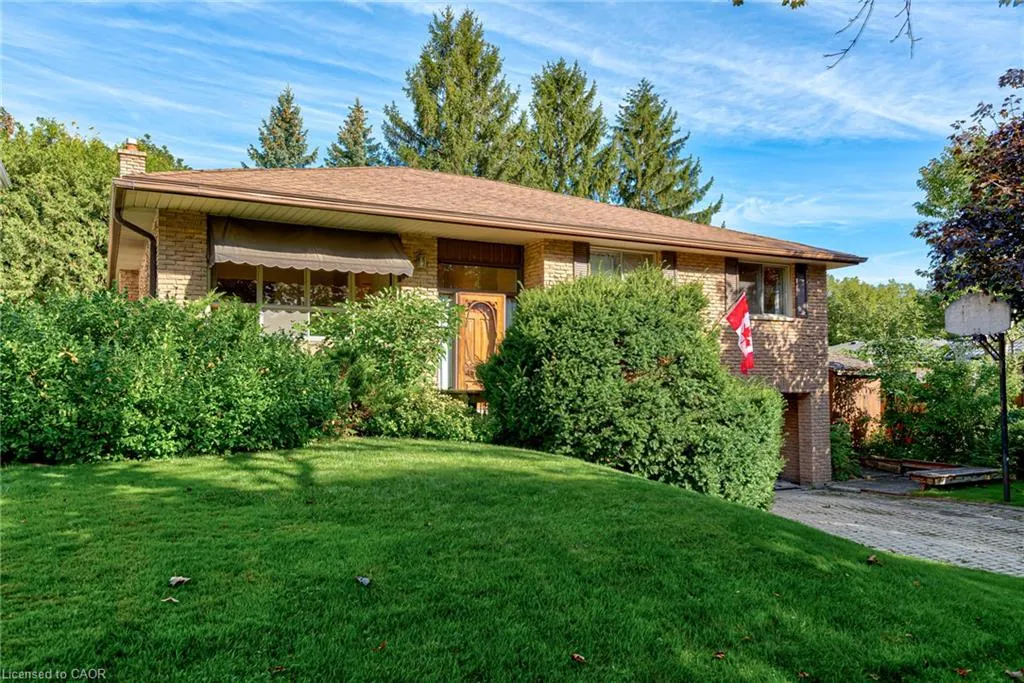 8 Bonnylyn Drive