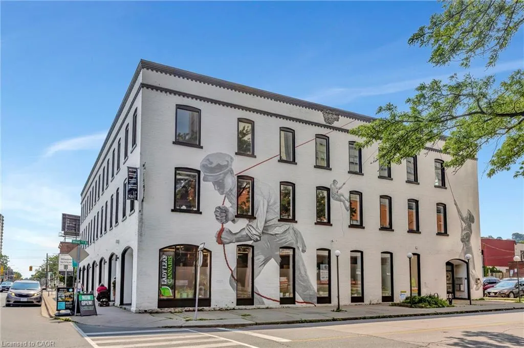 380 King Street E