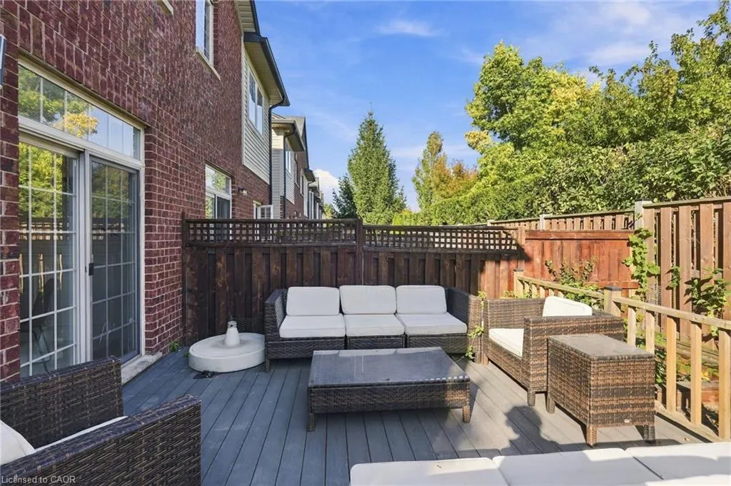 400 Stonehenge Drive #8
