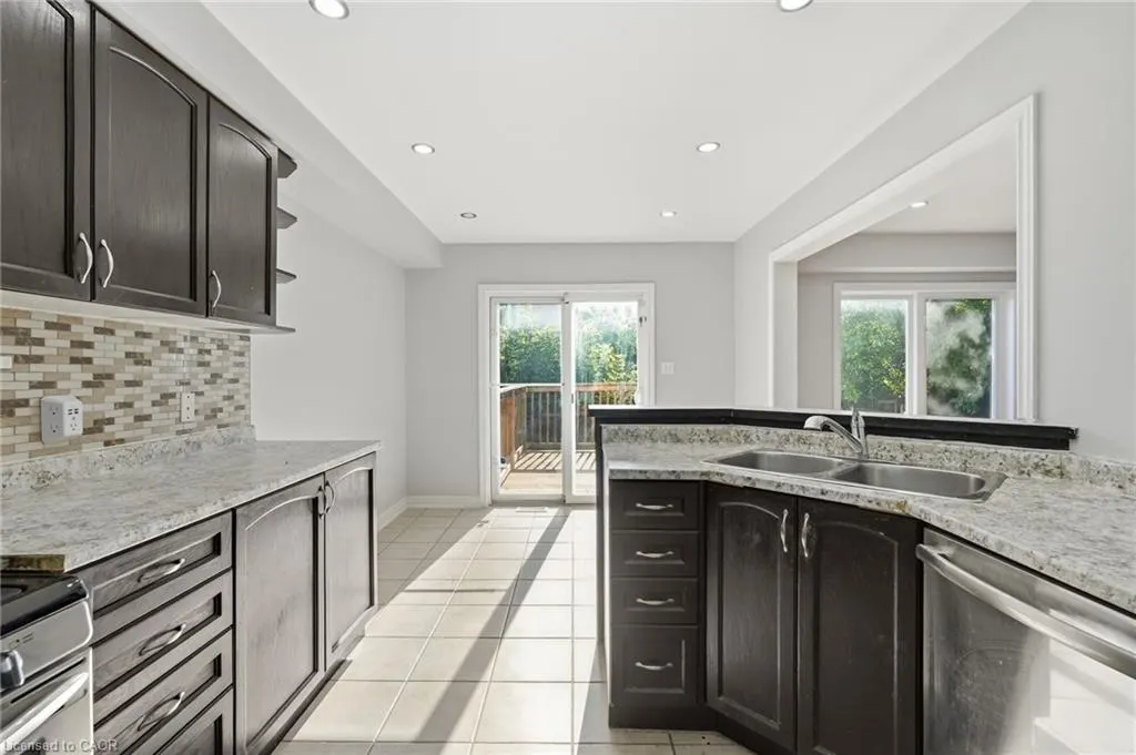 78 Peachwood Crescent #14