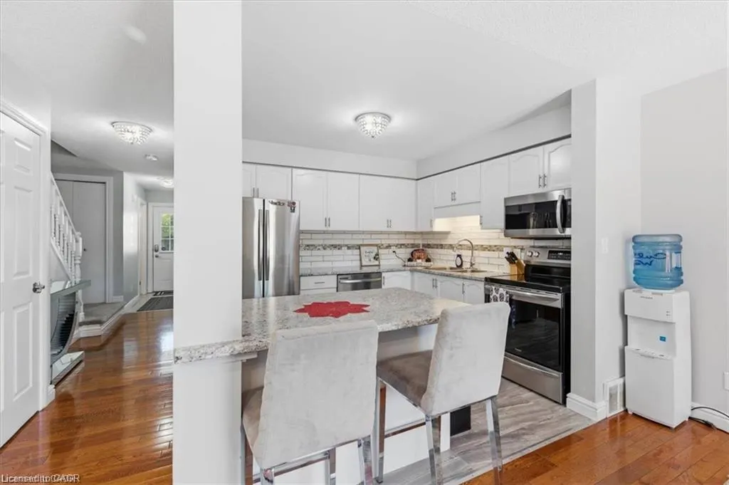 84 Westmeadow Drive #1