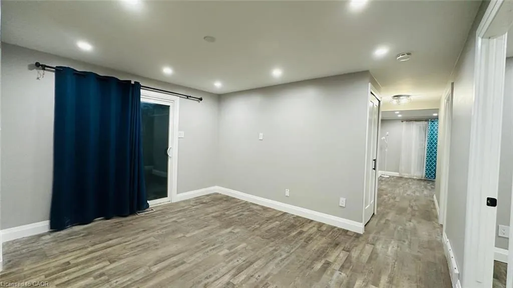 38 Jay Court #UPPER