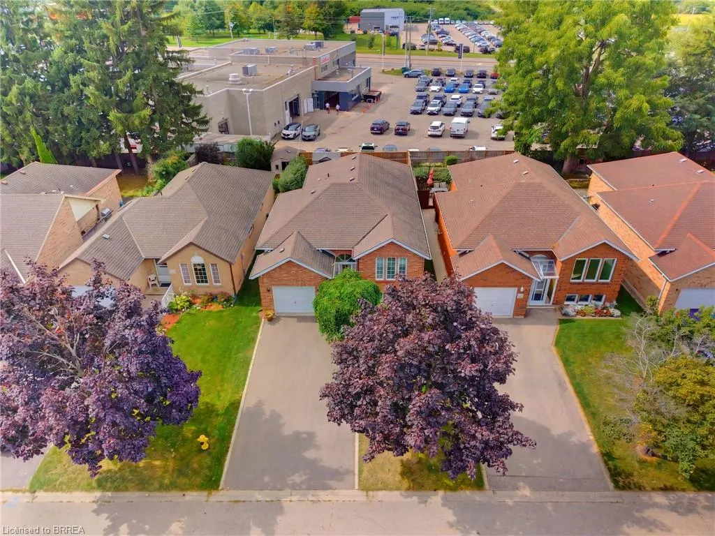 10 Noble Court