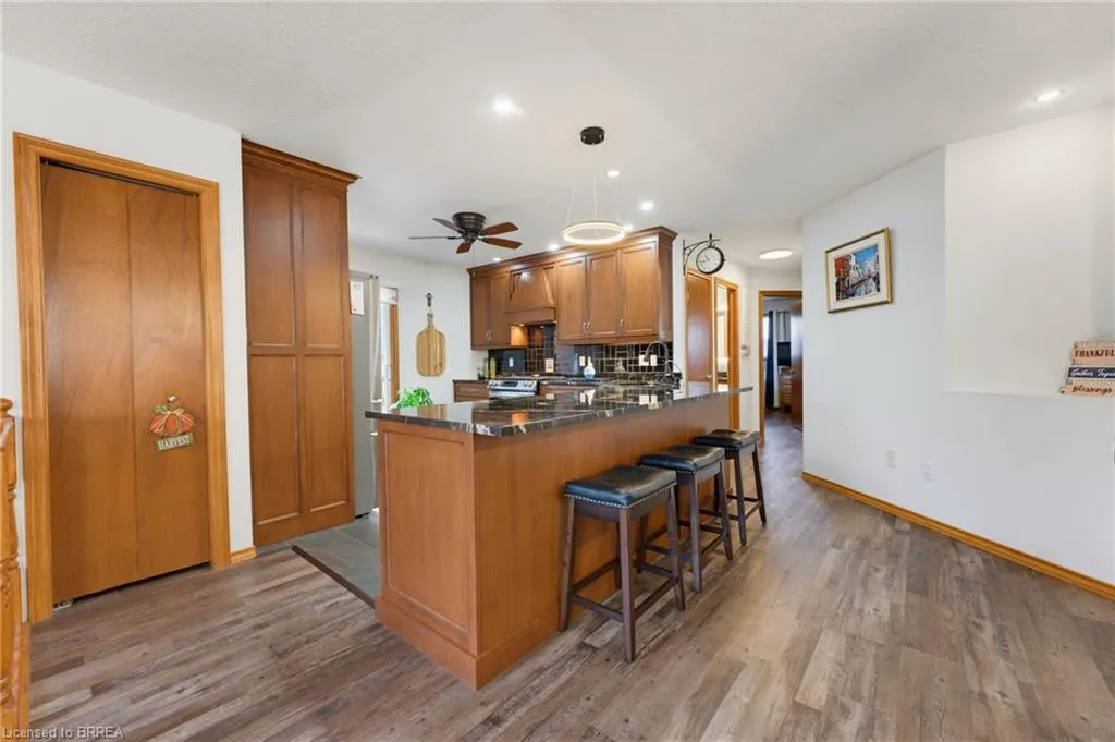 10 Noble Court