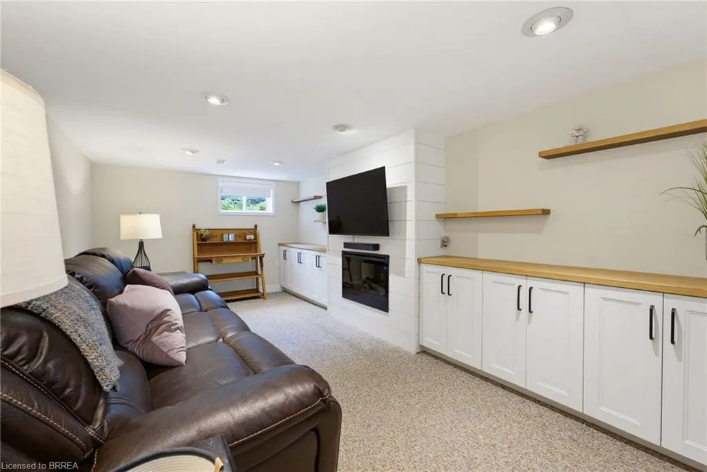 149 Tollgate Road