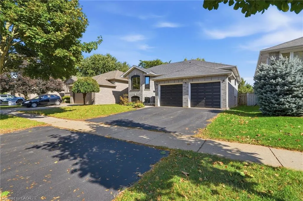 8 Moyle Drive