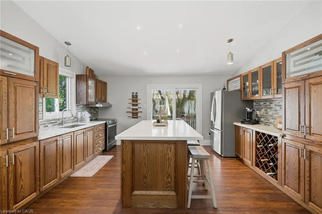 8 Moyle Drive