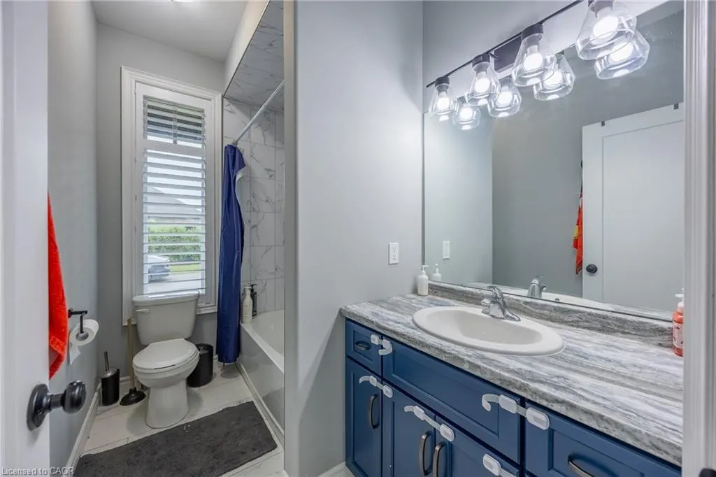 24 Craddock Boulevard #17