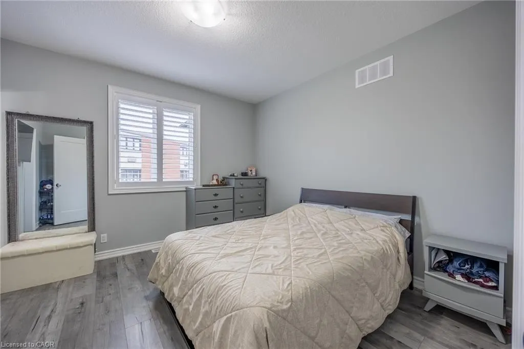 24 Craddock Boulevard #17