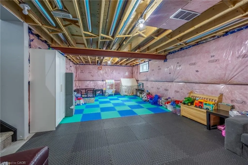 24 Craddock Boulevard #17