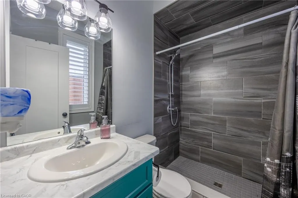24 Craddock Boulevard #17