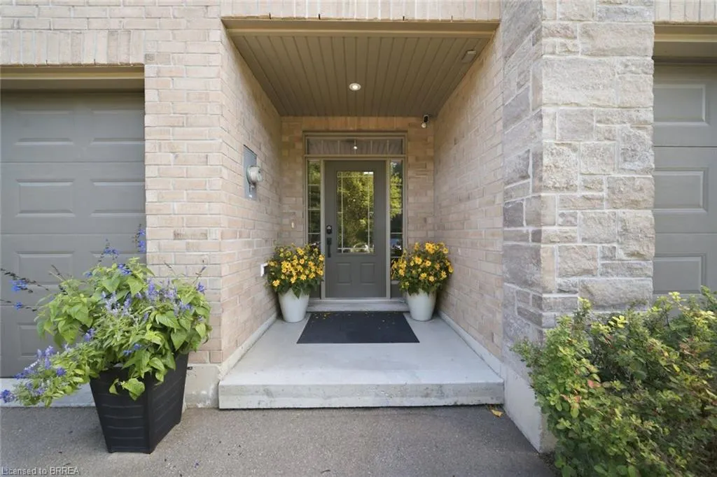 30 Balmoral Street #2