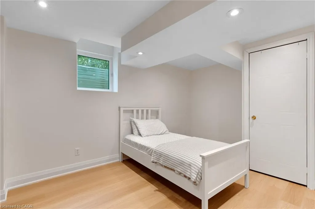 62 Glenvalley Drive