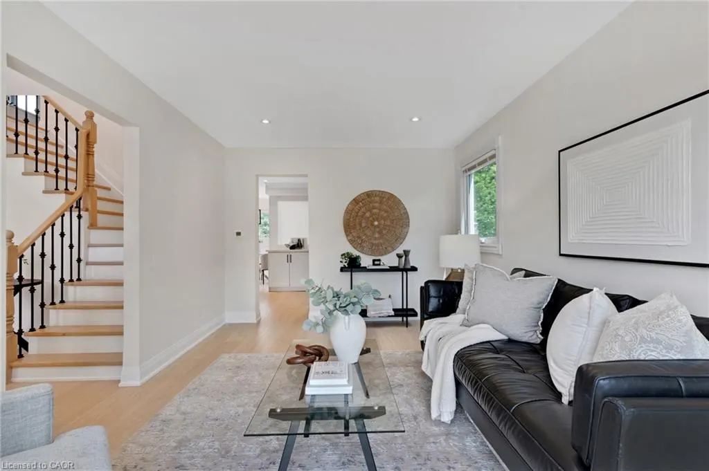 62 Glenvalley Drive