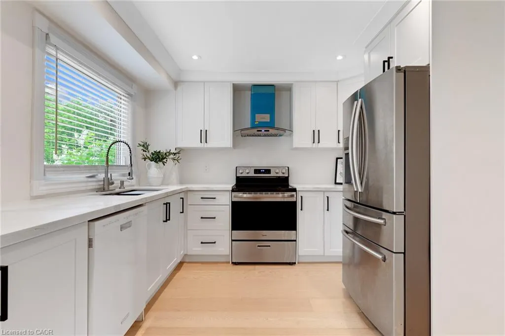 62 Glenvalley Drive