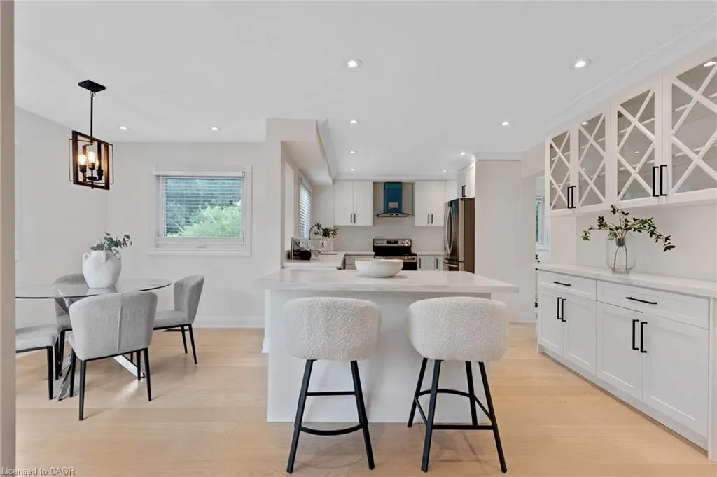 62 Glenvalley Drive
