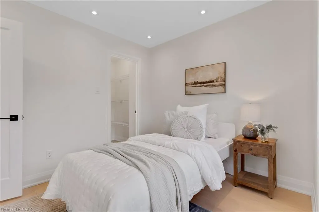 62 Glenvalley Drive