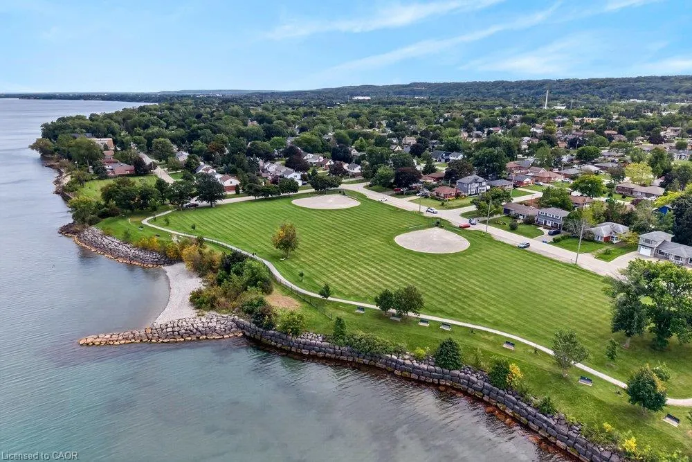 90 Lakeside Drive
