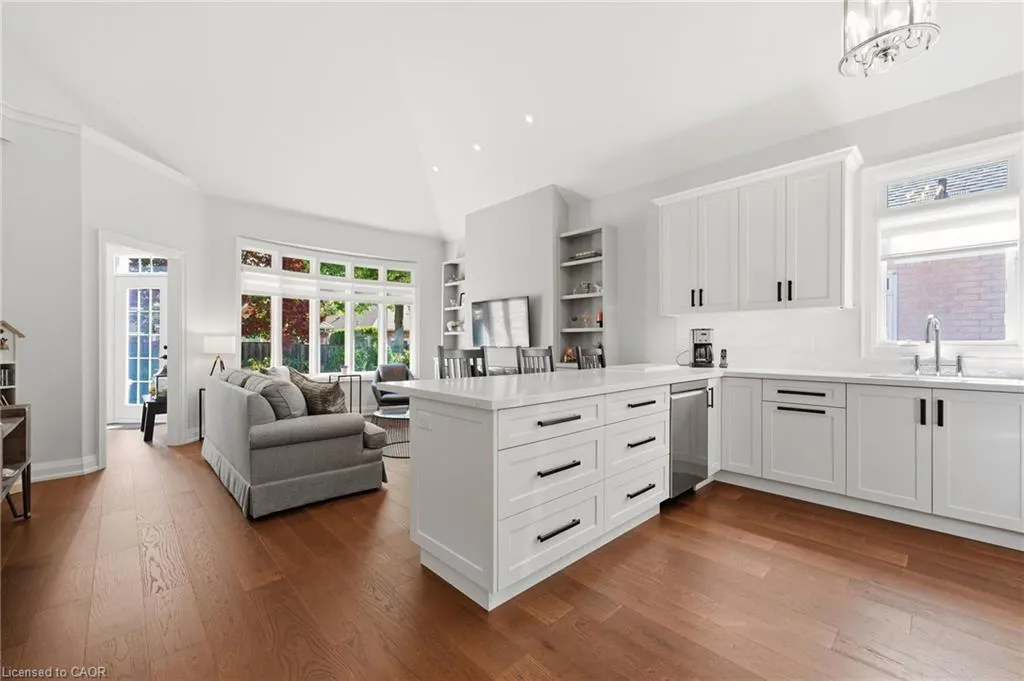 4155 Stonebridge Crescent